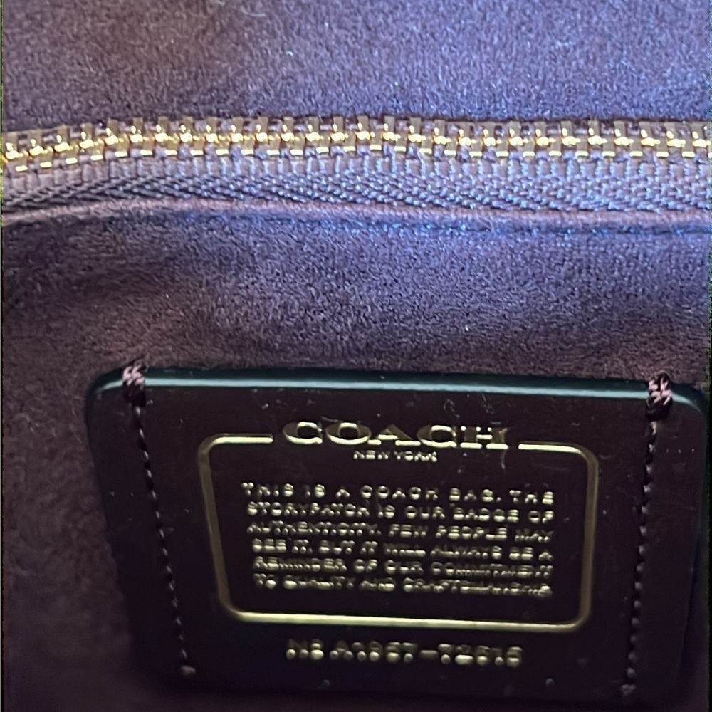 NWT! Coach top handle with butterfly turn lock crossbody. - Picture 7 of 12